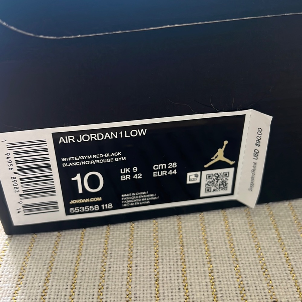 Men’s size 10 Nike Air Jordan 1 Low. White, black and red. Worn twice. - Picture 5 of 5